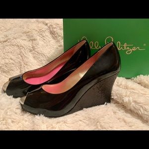 EUC Lilly Pulitzer Black Glitter Wedge 6.5M